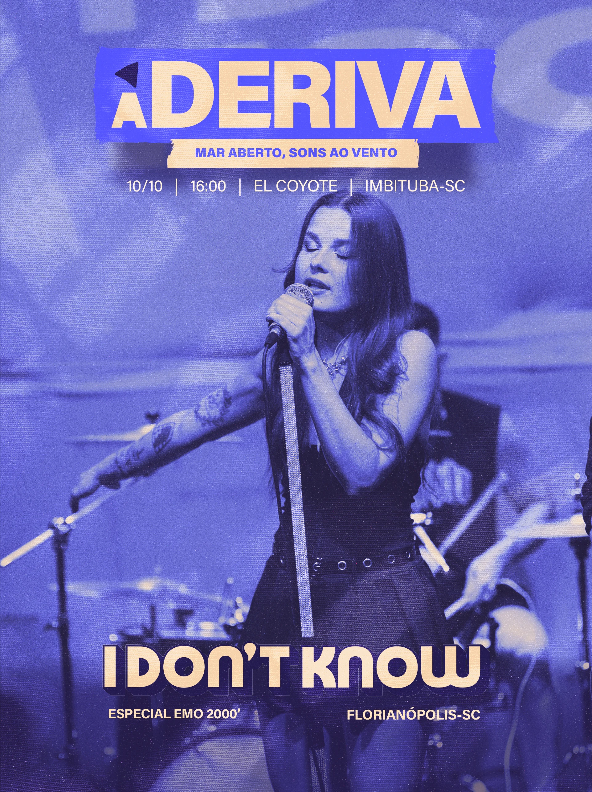 Vocalista de I Don’t Know com microfone na fotografia oficial da atração